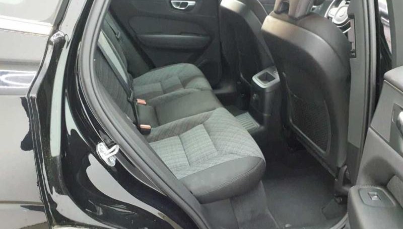 Volvo XC60 Inscription Expression Recharge PHEV AWD 9