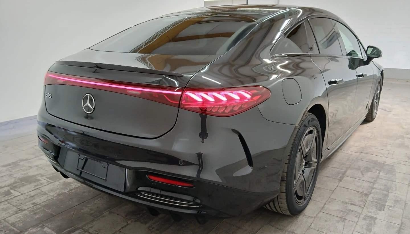 Mercedes-Benz EQS AMG Line 5