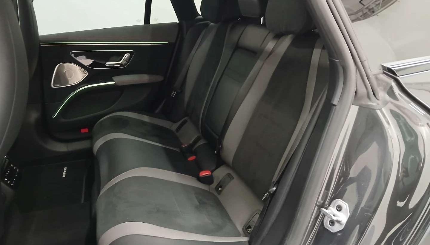 Mercedes-Benz EQS AMG Line 9