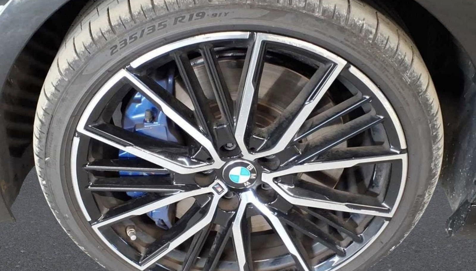 BMW 2 M Sport 5