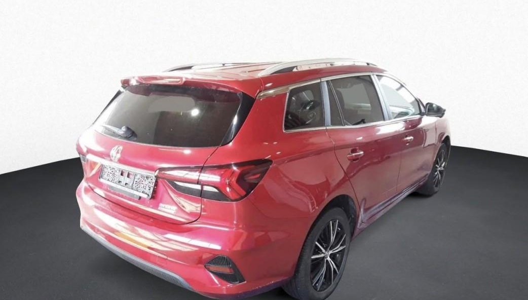 MG MG5 Luxury 4