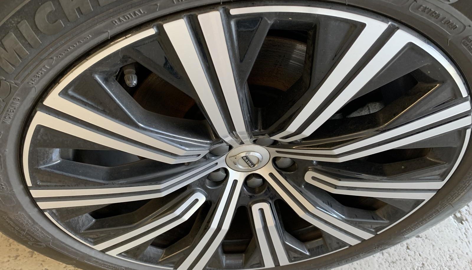 Volvo XC90 Plus Bright AWD 3