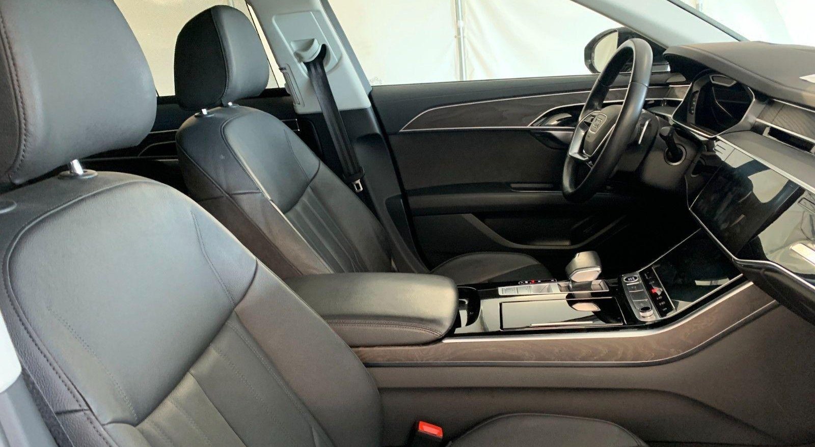 Audi A8 lang 3