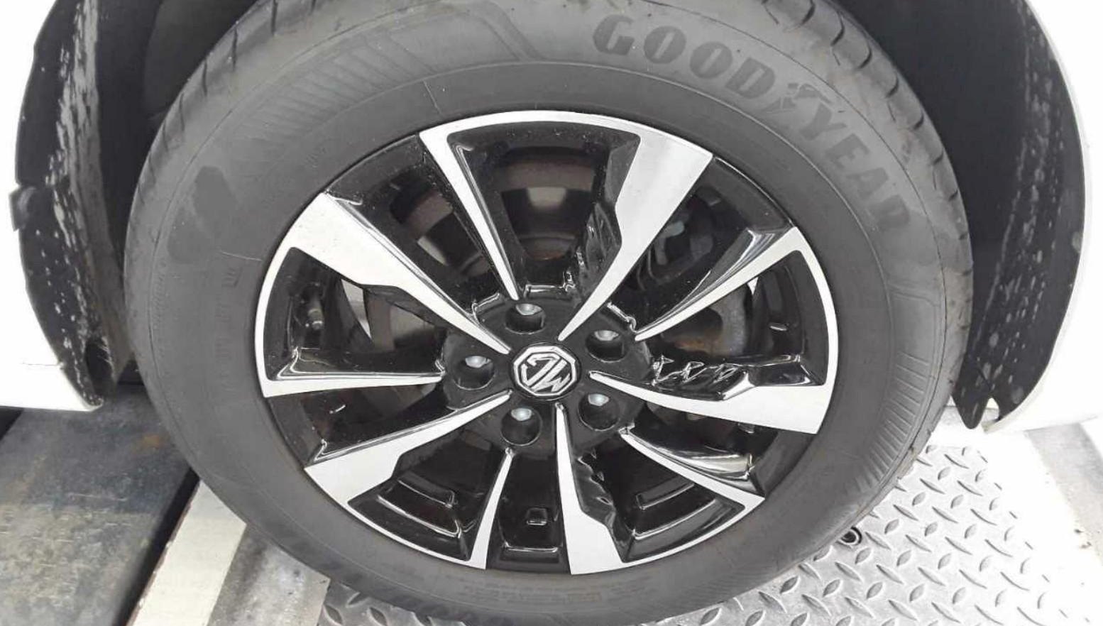 MG MG5 Comfort 5