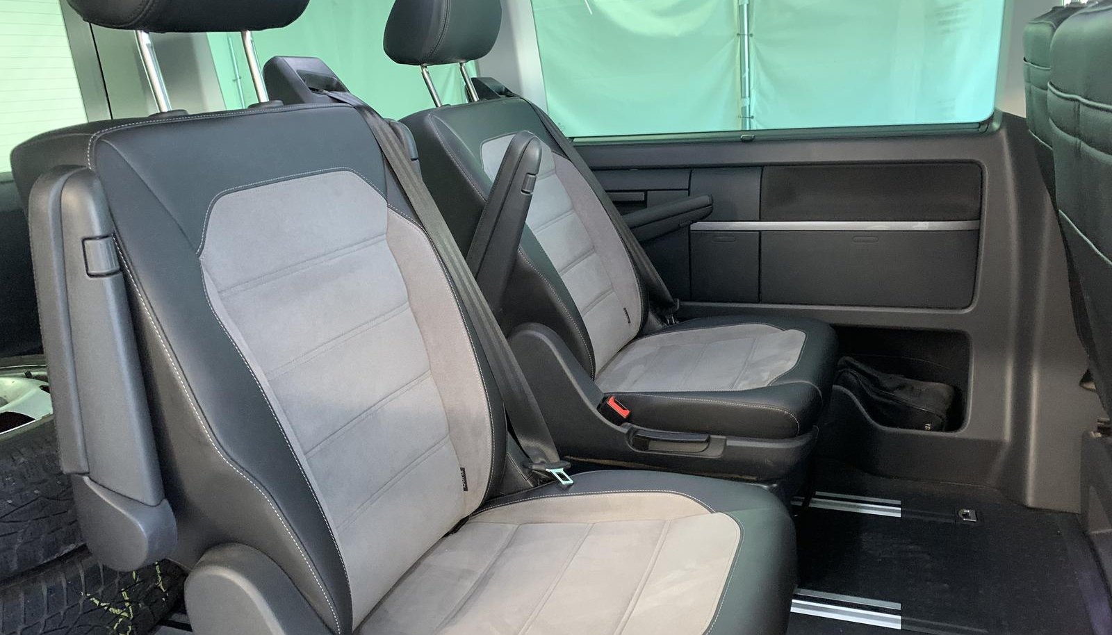 Volkswagen Multivan Generation Six 4