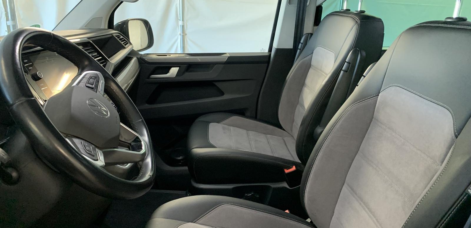 Volkswagen Multivan Generation Six 8