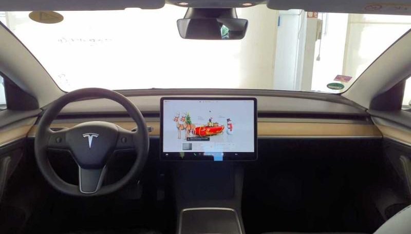 Tesla Model 3 Long Range Dual AWD 2