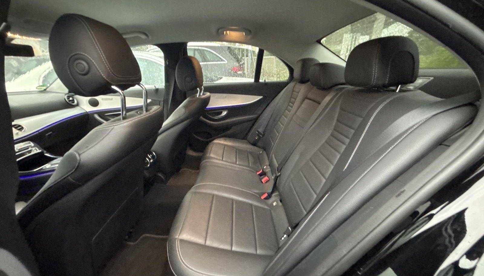 Mercedes-Benz E Exclusive 11