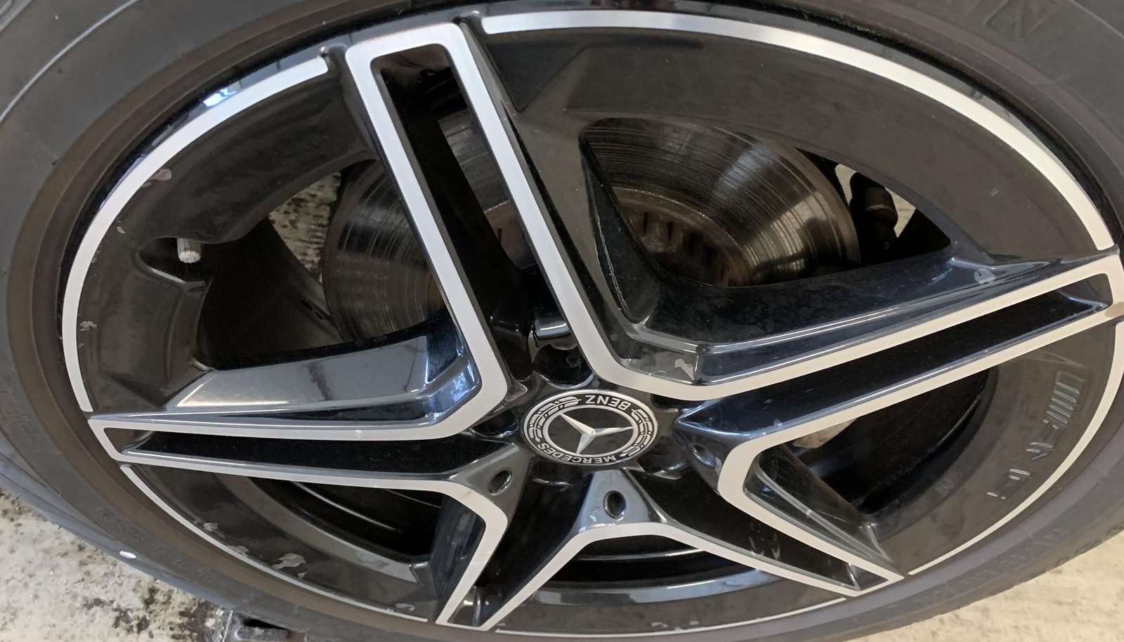Mercedes-Benz GLC AMG Line 9