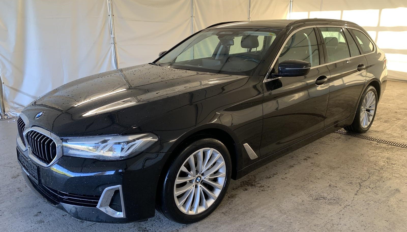 BMW 5 Luxury Line