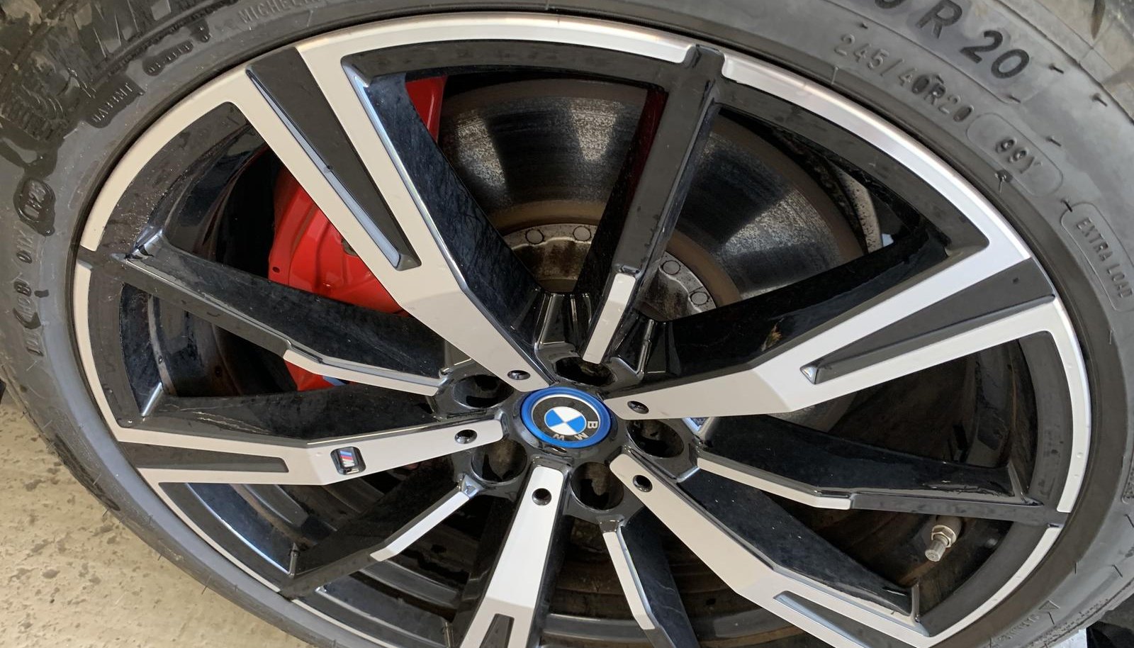 BMW 5 M Sport Pro 3