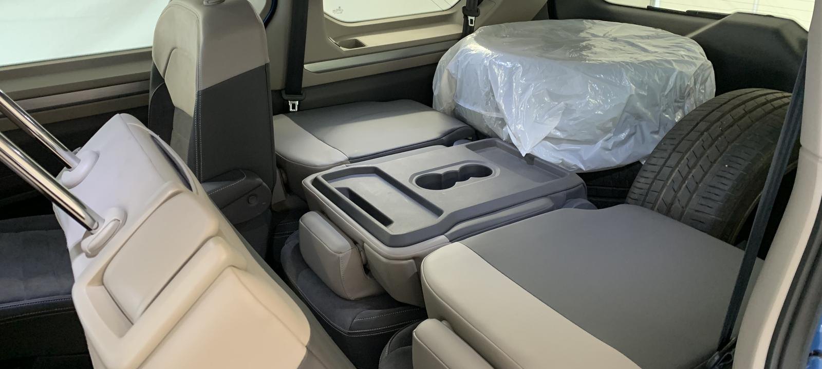 Volkswagen Multivan Life 9