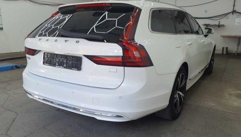 Volvo V90 Core Recharge PHEV AWD 4
