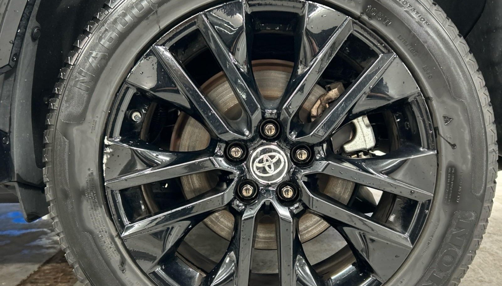 Toyota RAV Style 5