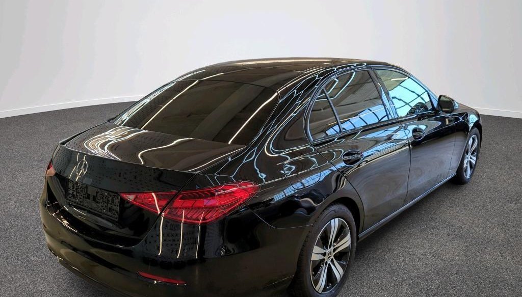Mercedes-Benz C Avantgarde 2