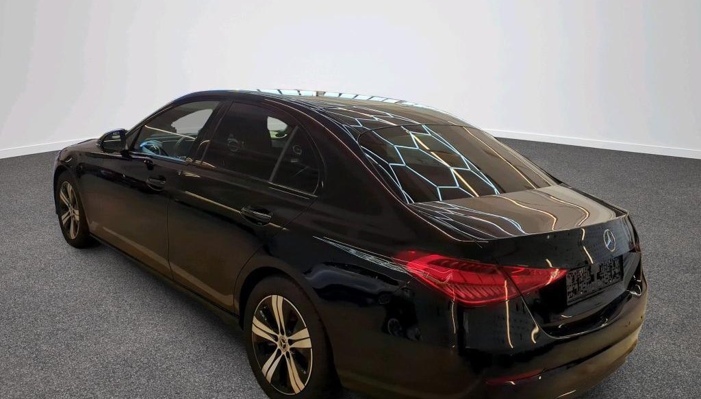 Mercedes-Benz C Avantgarde 4