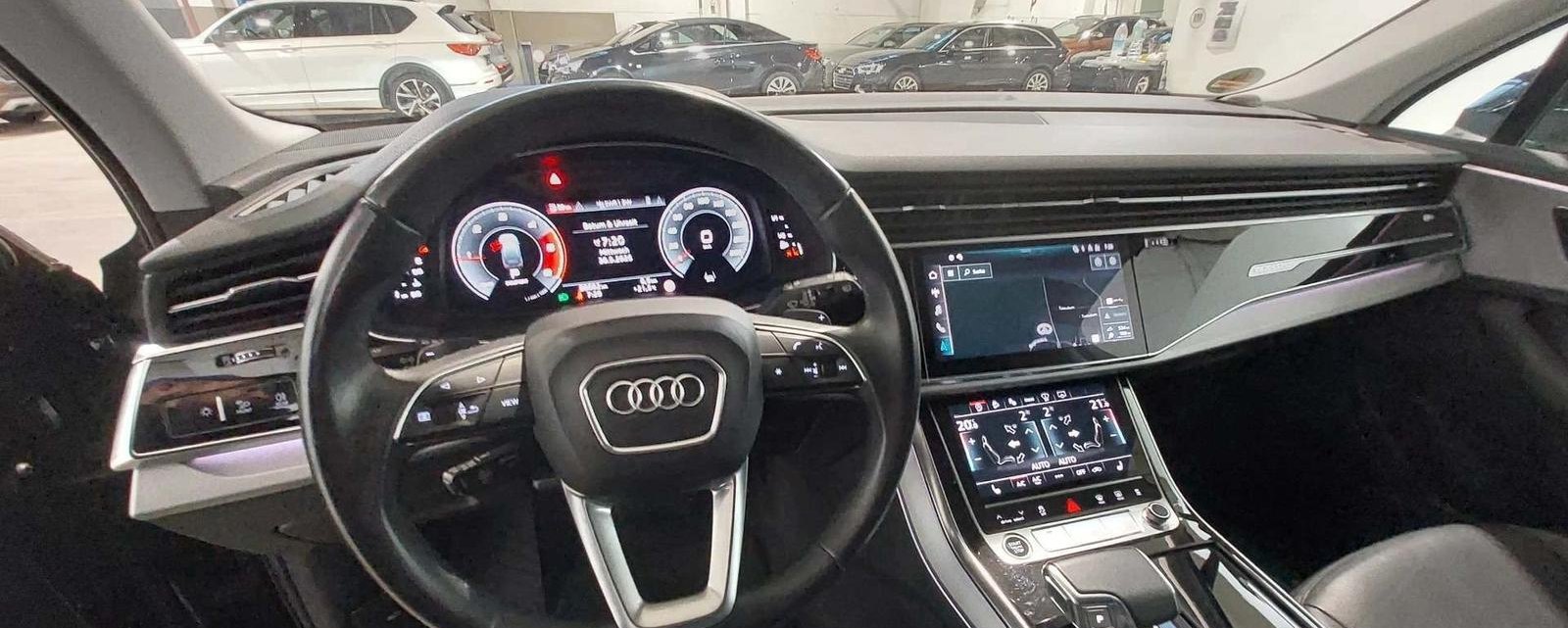 Audi Q7 S-Line 2