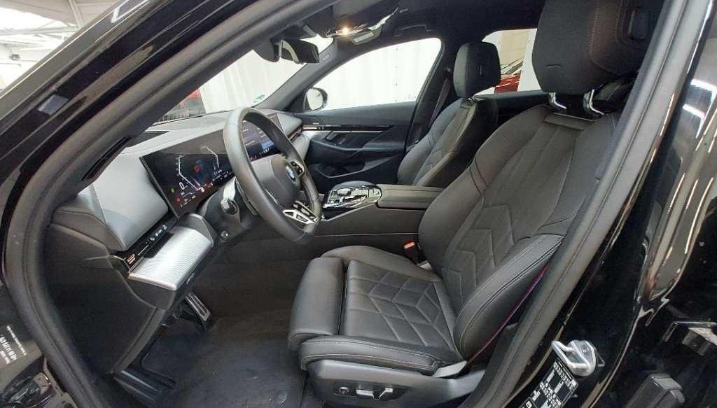BMW 5 M Sport Pro 6