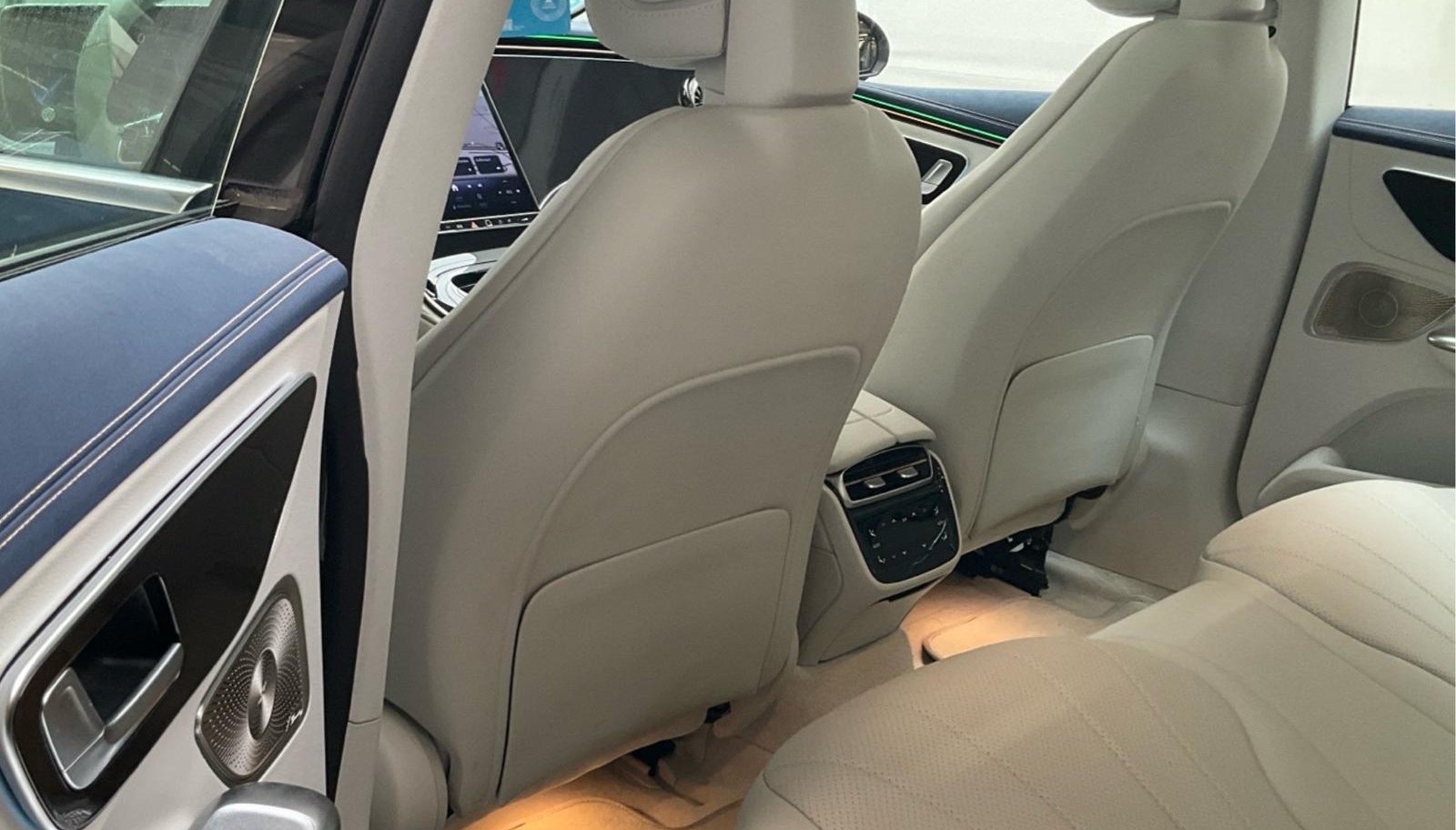 Mercedes-Benz EQE Avantgarde 7