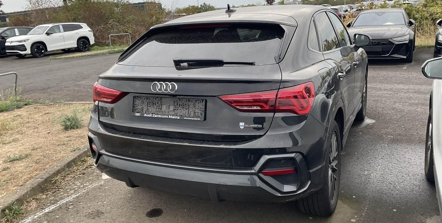 Audi Q3 quattro Sport BLACK/ACC+/LED+/KAM 2