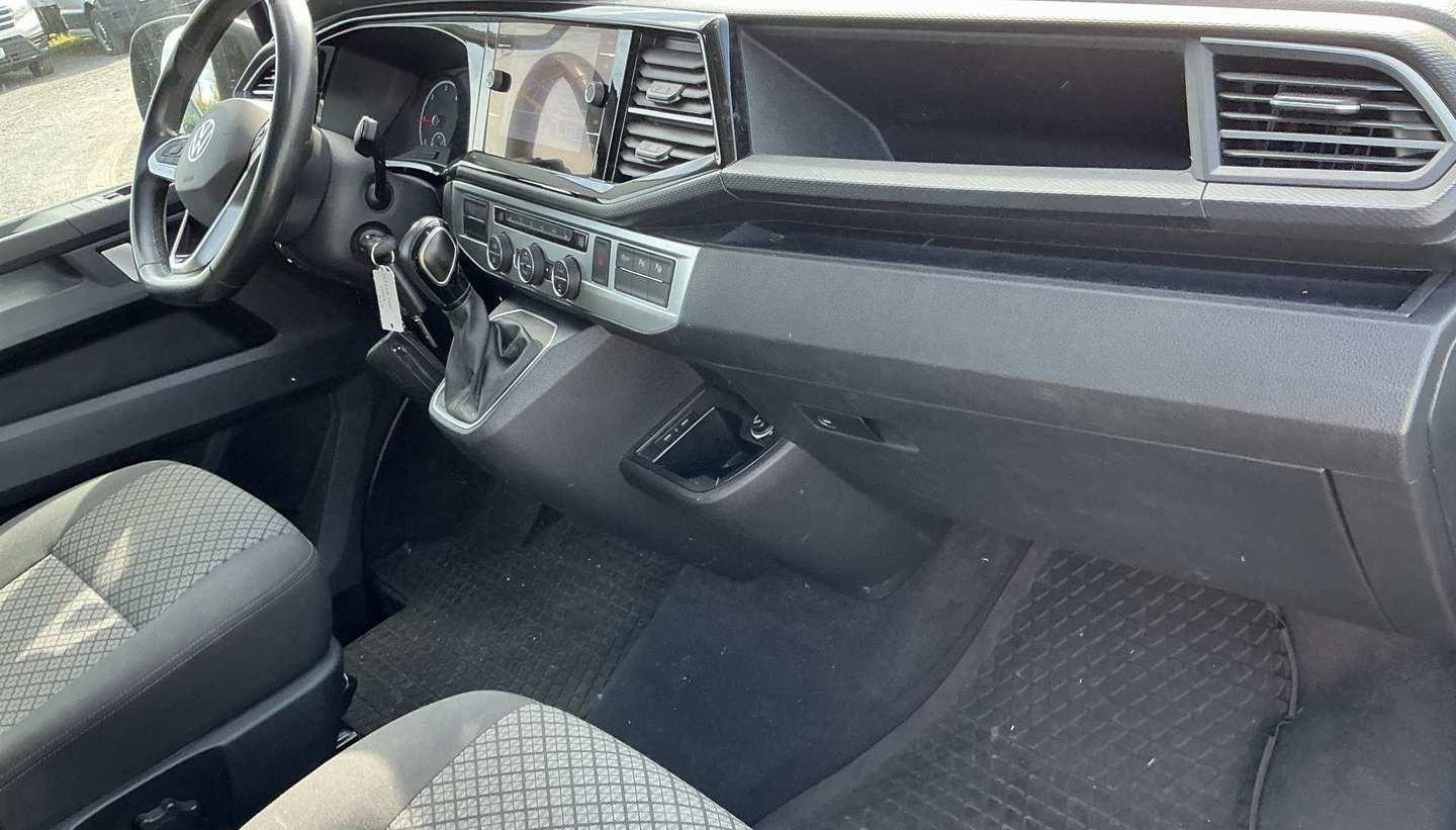 Volkswagen Multivan T6.1 Multivan 7-Sitze NAVI/ACC/KAM/AHK/STANDHZ 6