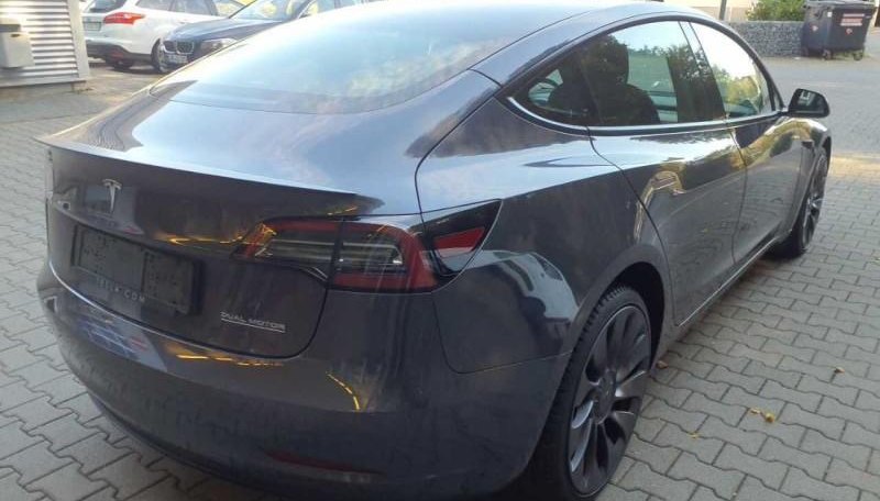 Tesla Model 3 Performance Dual AWD 4
