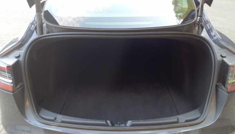 Tesla Model 3 Performance Dual AWD 7