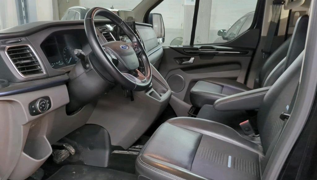 Ford Tourneo Custom 320 L1 Tourneo Active 5