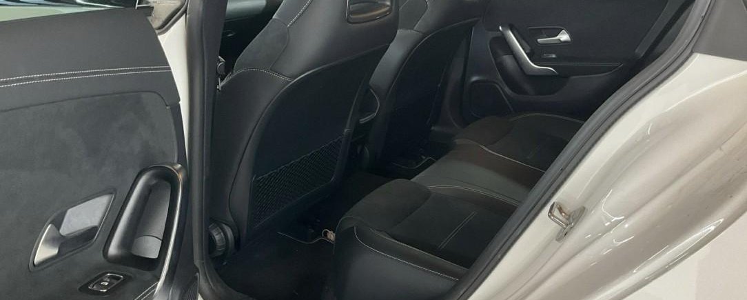 Mercedes-Benz CLA AMG Line 11