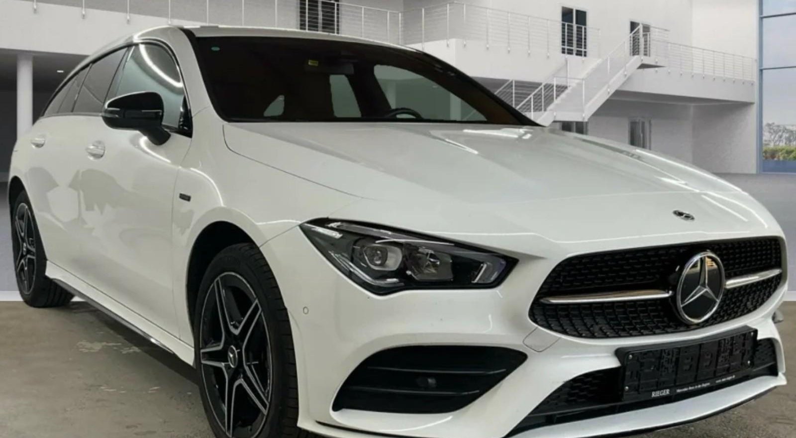 Mercedes-Benz CLA AMG Line 2