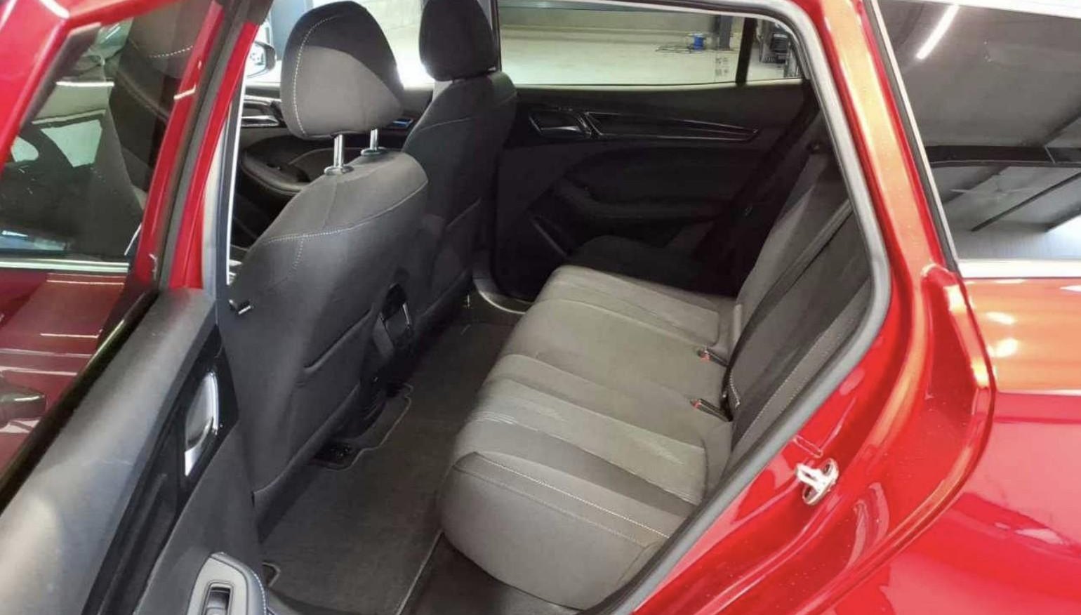 MG MG5 Comfort 10