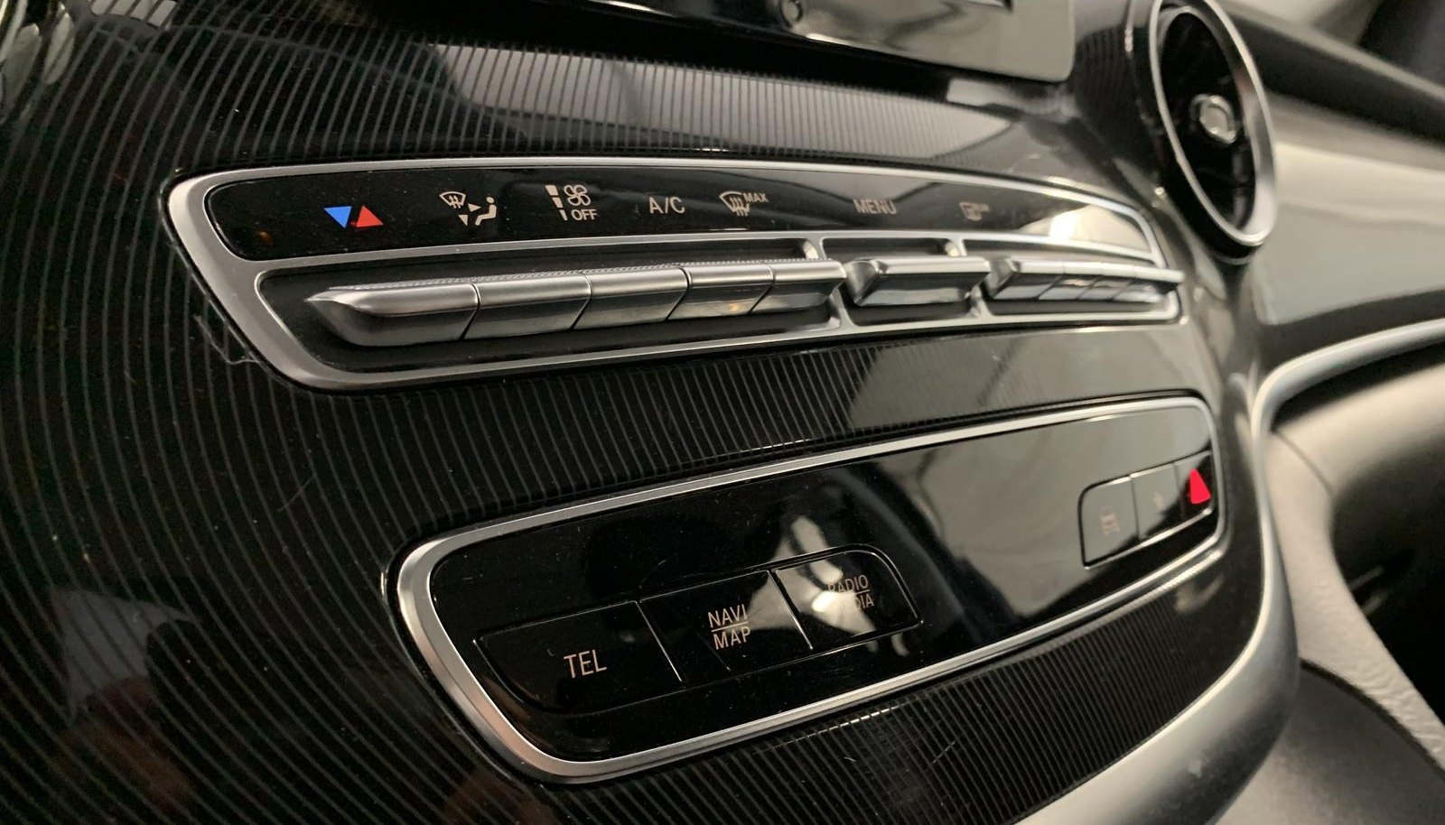 Mercedes-Benz V RISE Lang 12