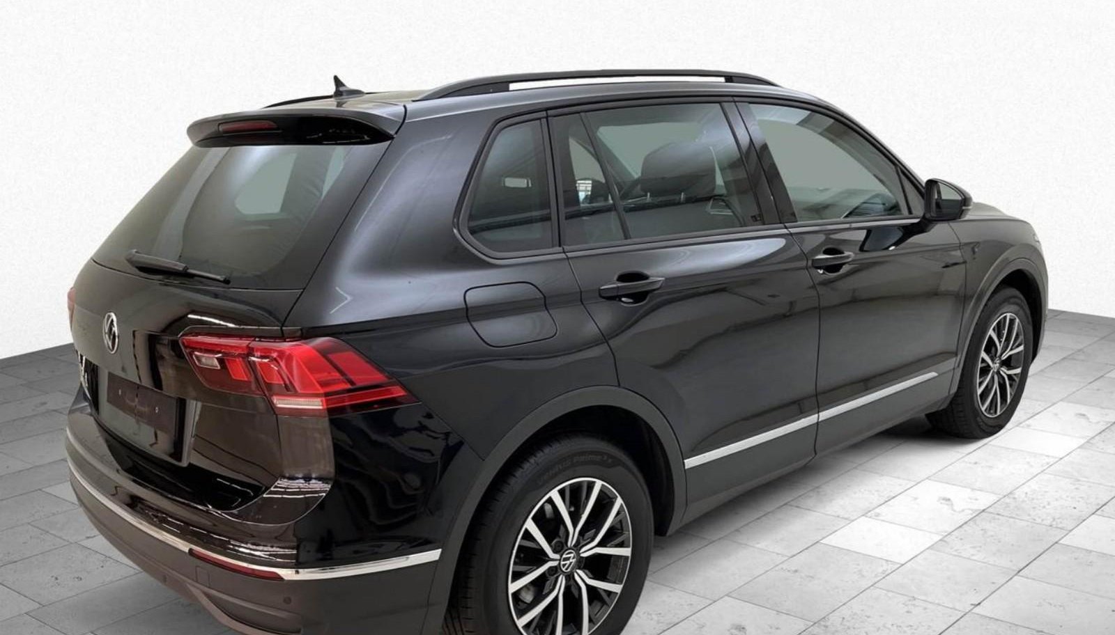 Volkswagen Tiguan Life 4