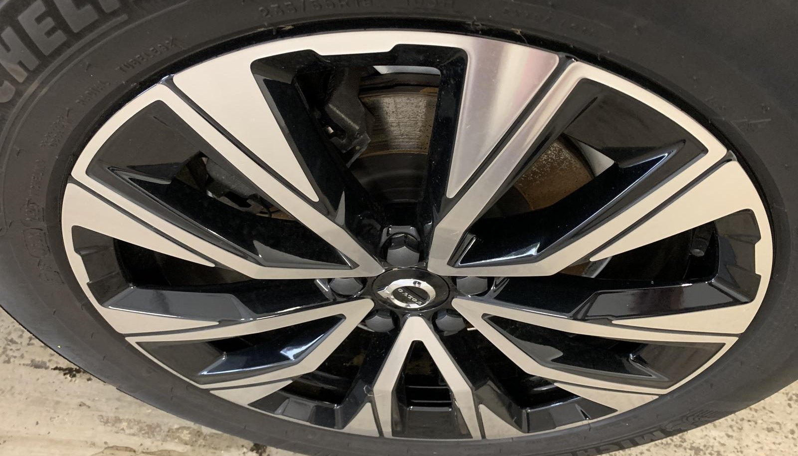 Volvo XC60 Core 2WD 8