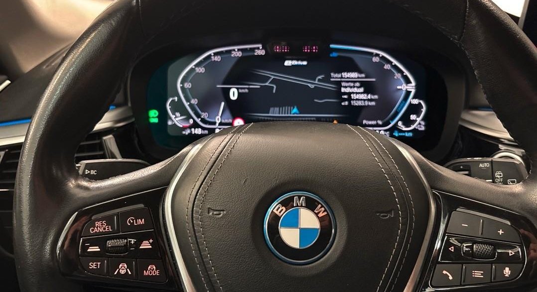 BMW 5 e LASER/DRIVING PRO/HEAD-UP/360°KAM/COCKP-PR 11