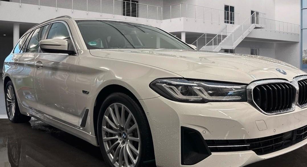 BMW 5 e LASER/DRIVING PRO/HEAD-UP/360°KAM/COCKP-PR 7