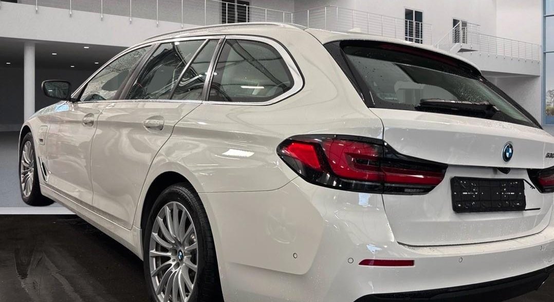 BMW 5 e LASER/DRIVING PRO/HEAD-UP/360°KAM/COCKP-PR 8