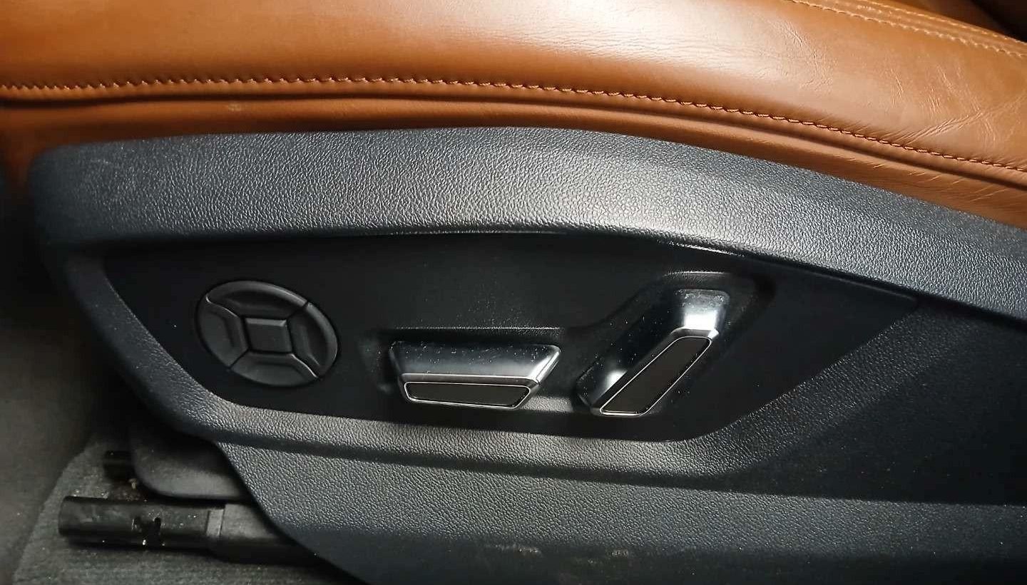 Audi Q8 S-Line 11