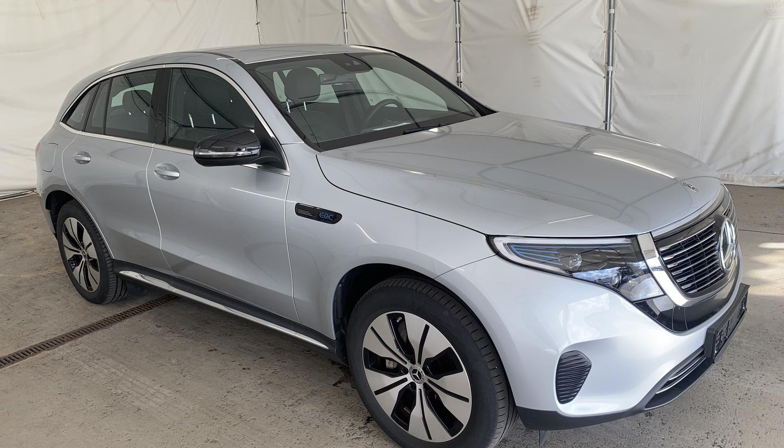 Mercedes-Benz EQC Electric Art Int. 2