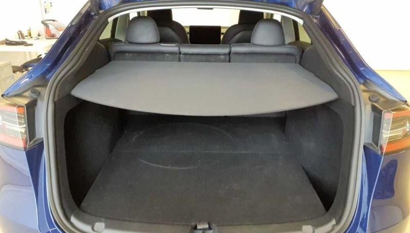Tesla Model Y Performance Dual AWD 7