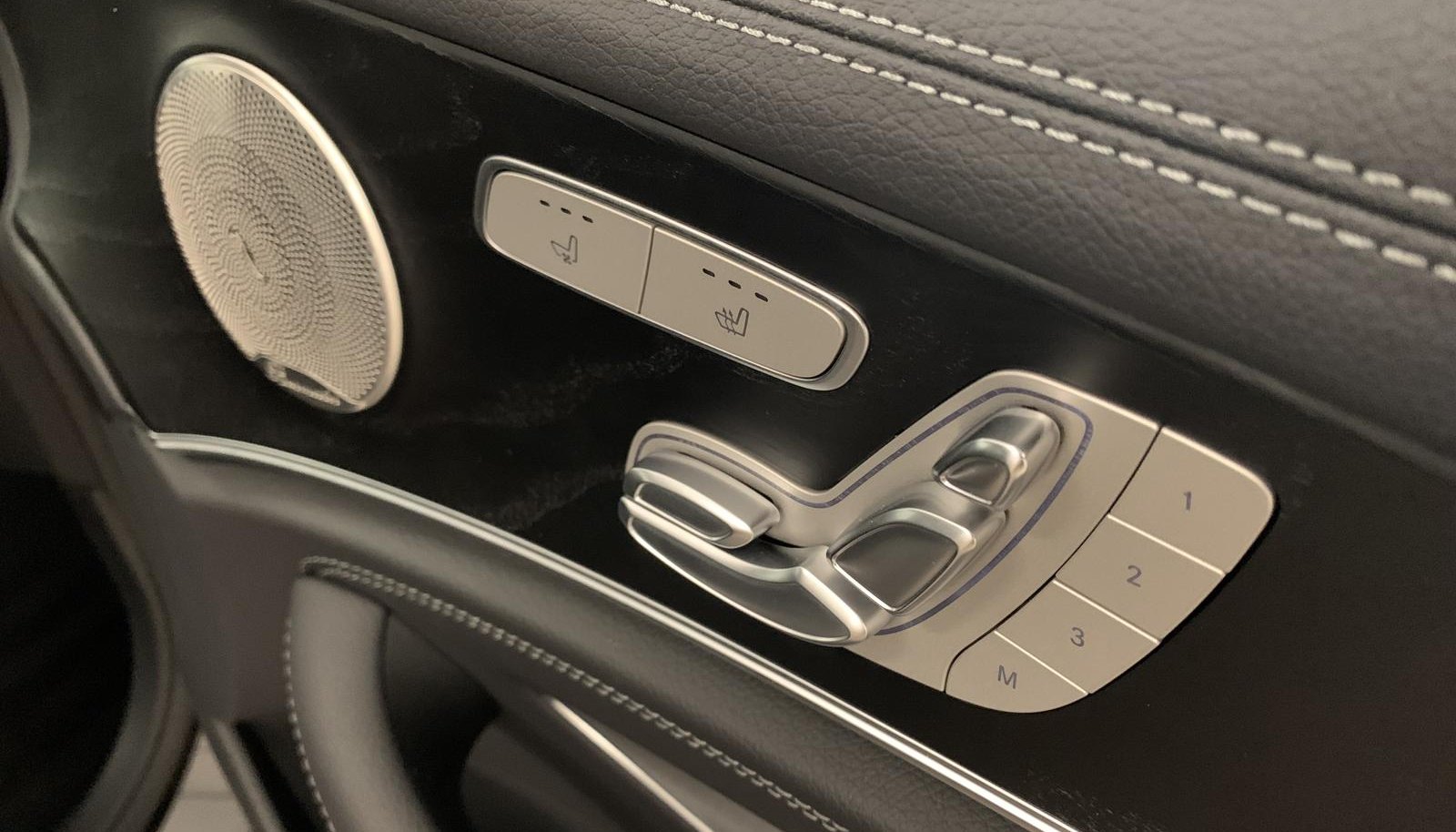 Mercedes-Benz E AMG Line 4