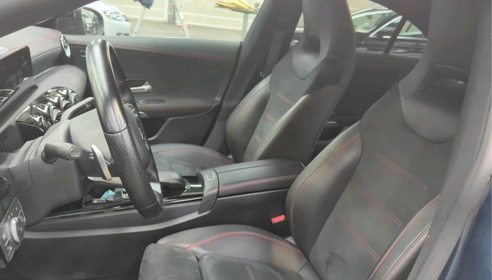 Mercedes-Benz CLA AMG Line 5