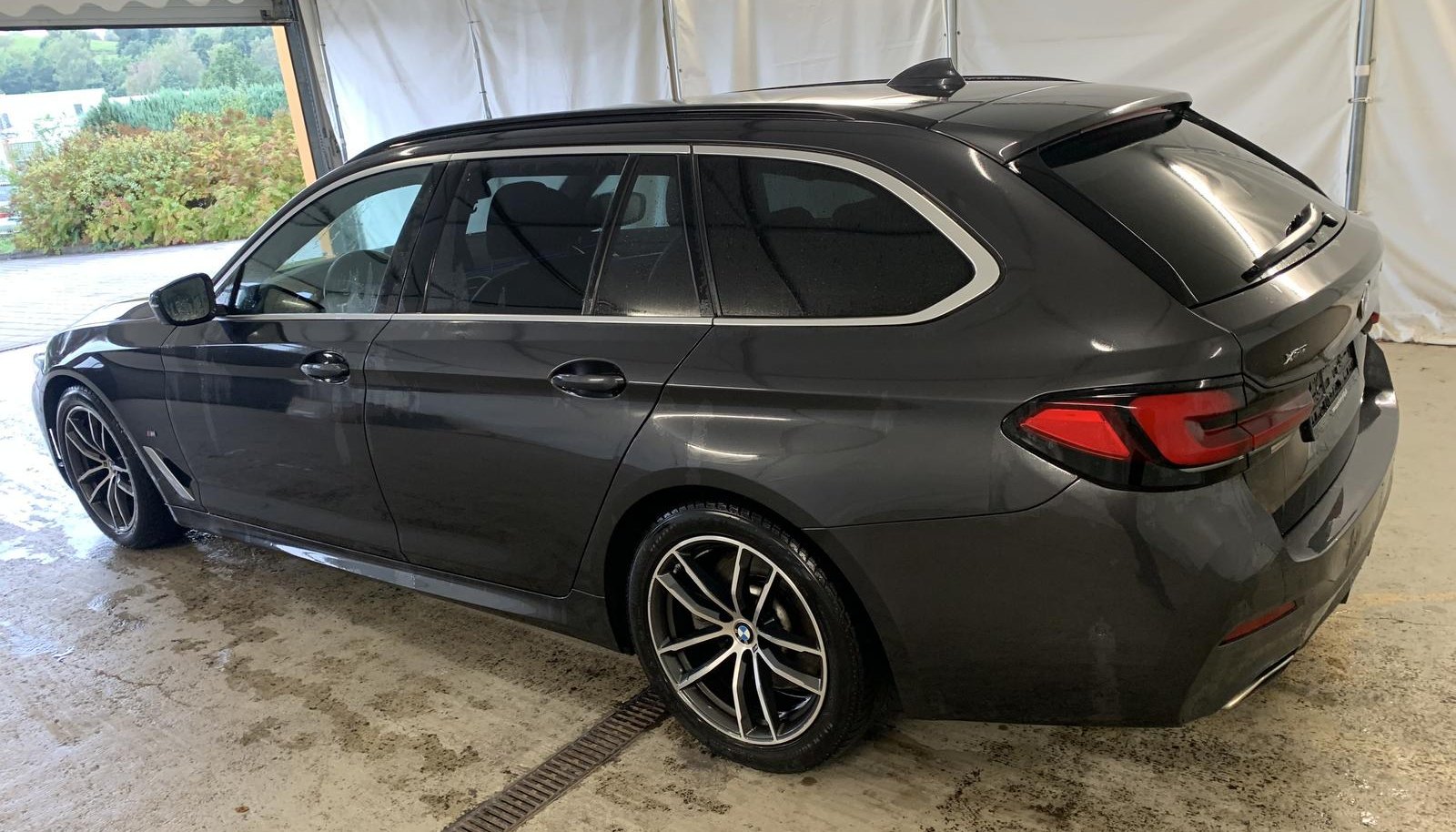 BMW 5 M Sport 10