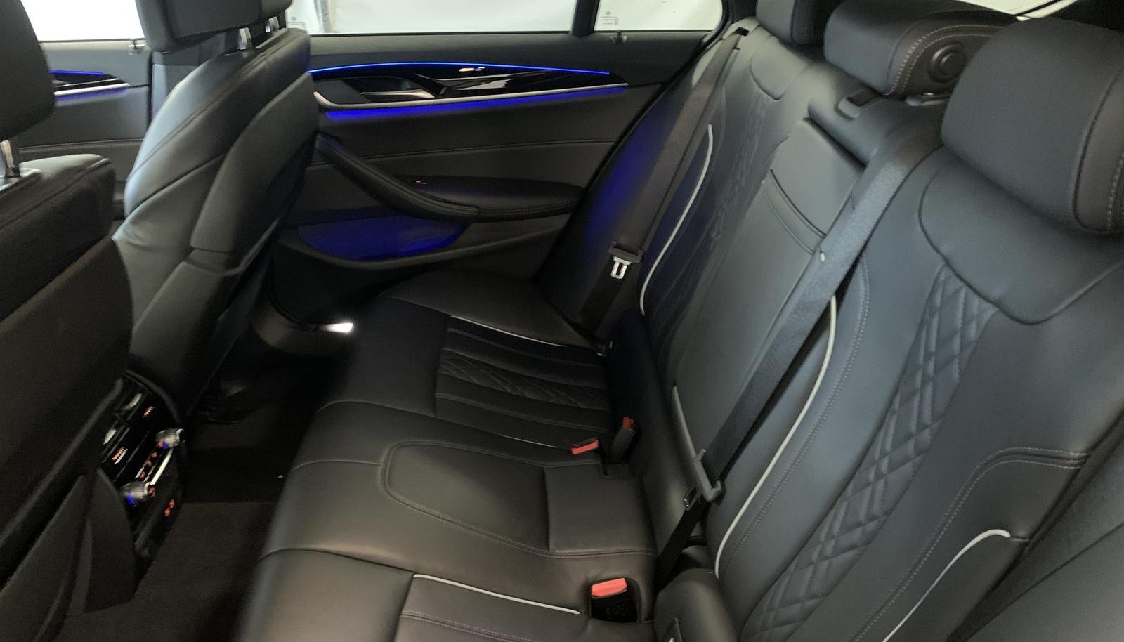 BMW 5 M Sport 11