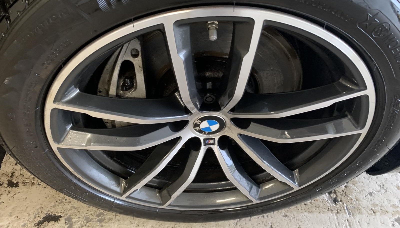 BMW 5 M Sport 3