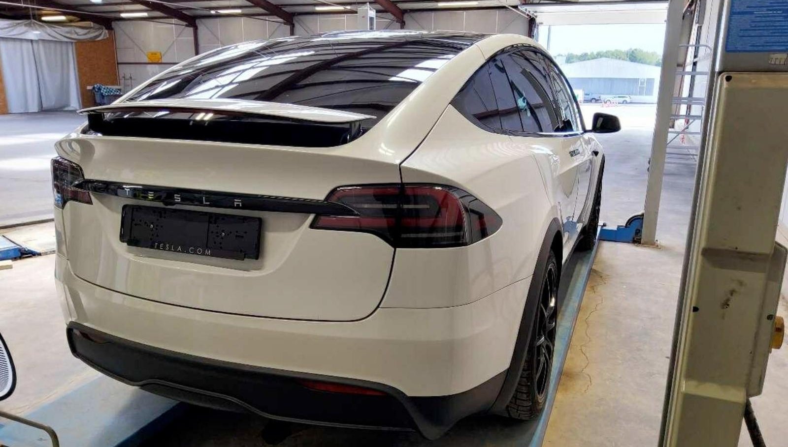 Tesla Model X Dual 3