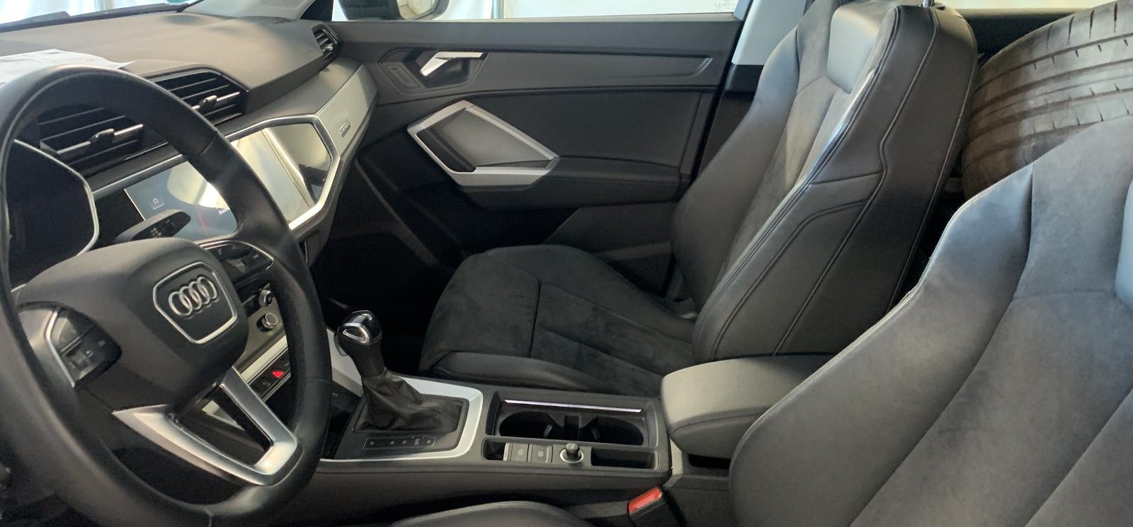 Audi Q3 S-Line 9