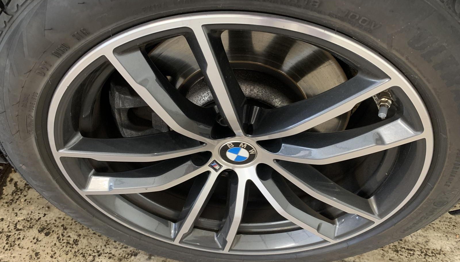 BMW 5 M Sport 10
