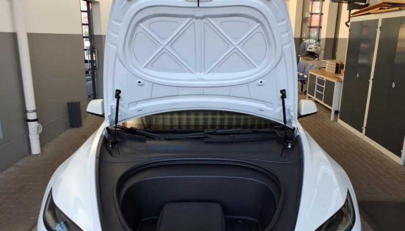 Tesla Model 3 RWD 11