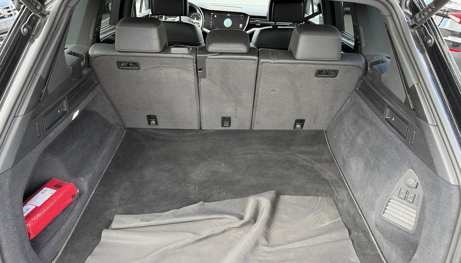 Volkswagen Touareg R-Line 7